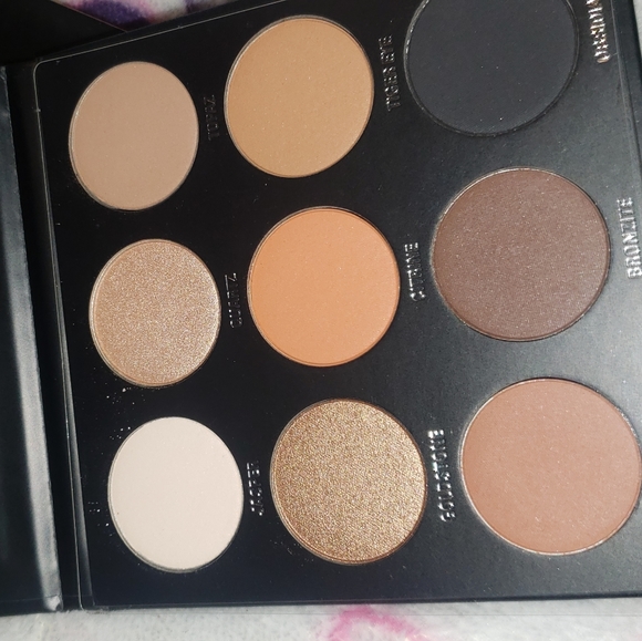Kylie Jenner Palette - Picture 2 of 6